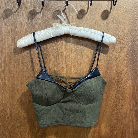 crop top